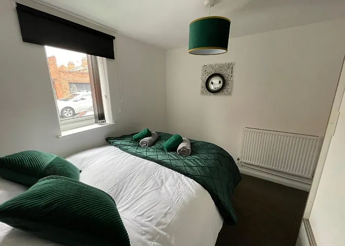 1 Bed @ Factory Quater - Chard St