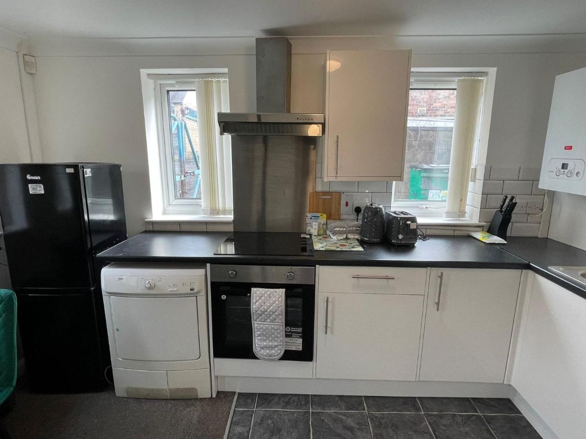 Apartment 1 Bed @ Factory Quater - Chard St